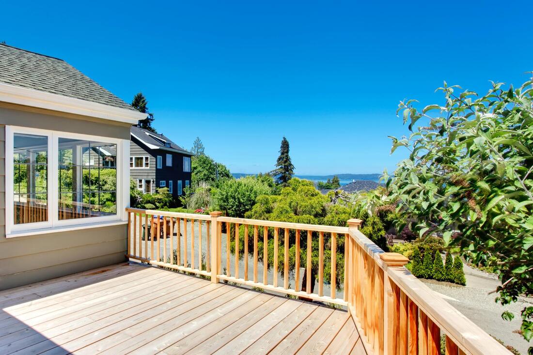 outdoor deck with wood flooring